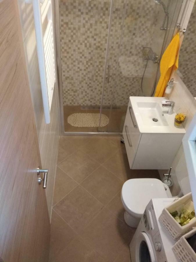Apartman Laura Pula Exterior foto