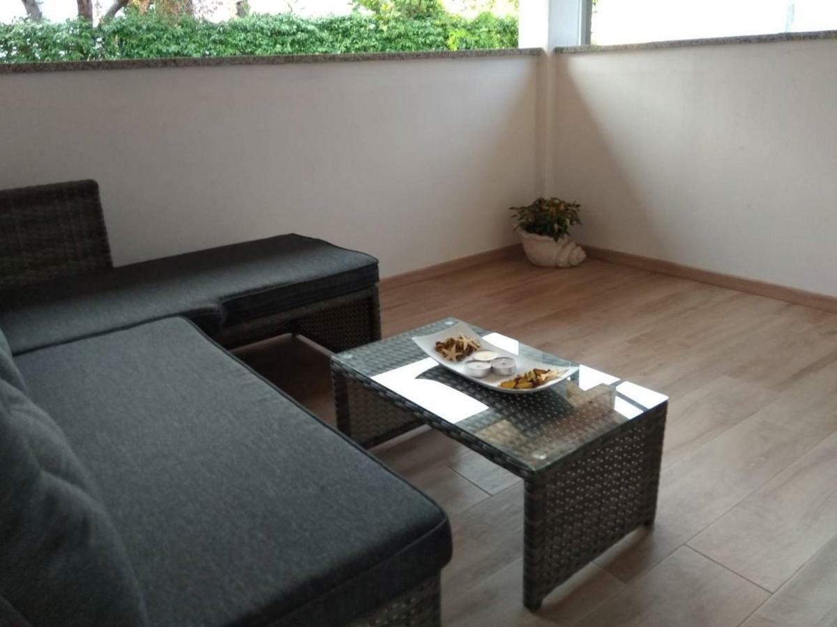 Apartman Laura Pula Exterior foto
